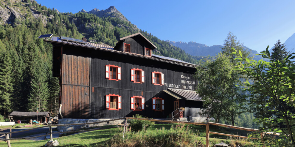 Rifugio Adamello Collini Al Bedole, Val di Genova