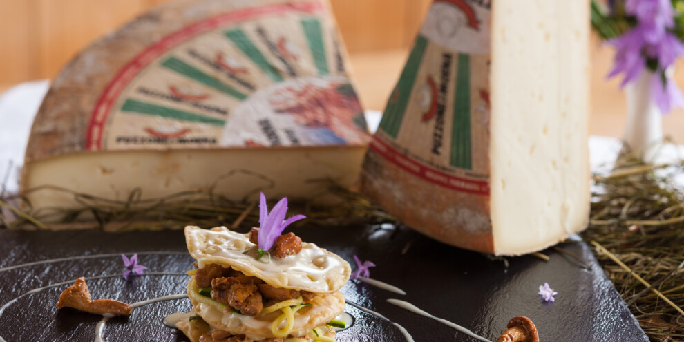 Val di Fassa - Moena - Spróbować sera Puzzone di Moena 