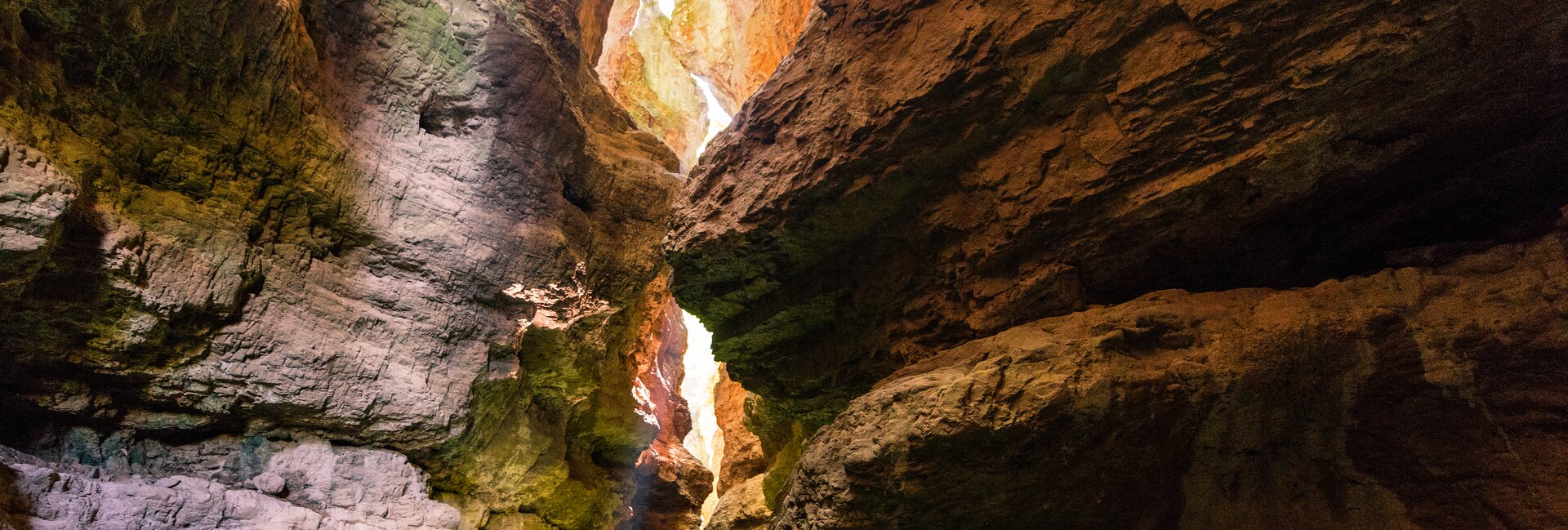 Santa Giustina See - Der große Staudamm im Tal der Canyons