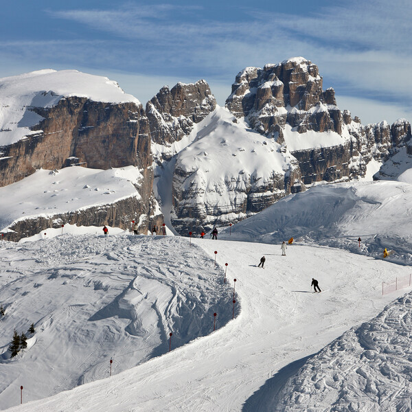 Skiing in Trentino, at the feet of the Brenta Dolomites, is really exciting