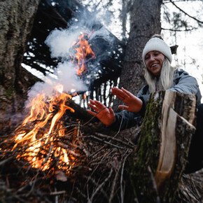 ЗАТЕРЯТЬСЯ СРЕДИ СНЕЖНЫХ ПРОСТОРОВ 