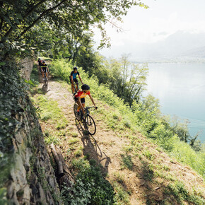 Between trails and lakes