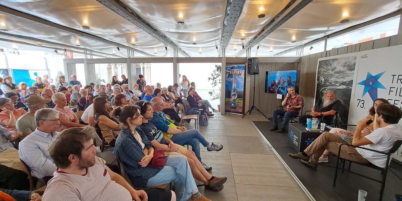 Il sentiero della pace al Trento Film Festival: presentato al Salotto letterario il libro di Yuri Basilicò e Sara Furlanetto edito da Rizzoli  #3