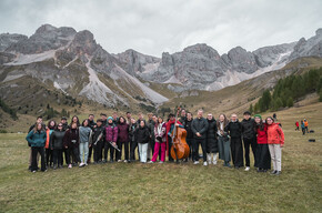 Dai giovani musicisti dell’EUYO&Stauffer European Orchestra un’ode alla bellezza naturale delle Dolomiti
