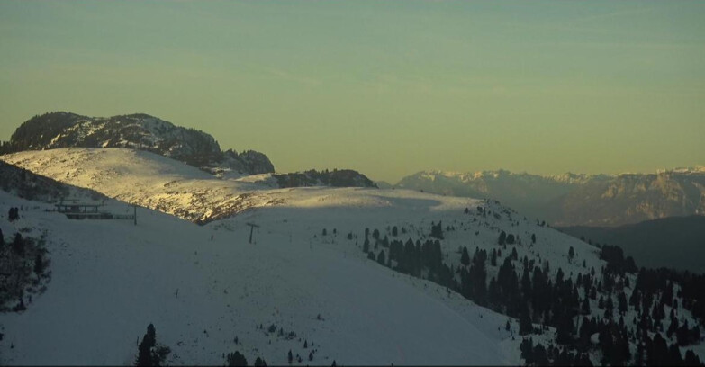Webcam Pampeago  - Predazzo -  Obereggen - Chair lift Monte Agnello