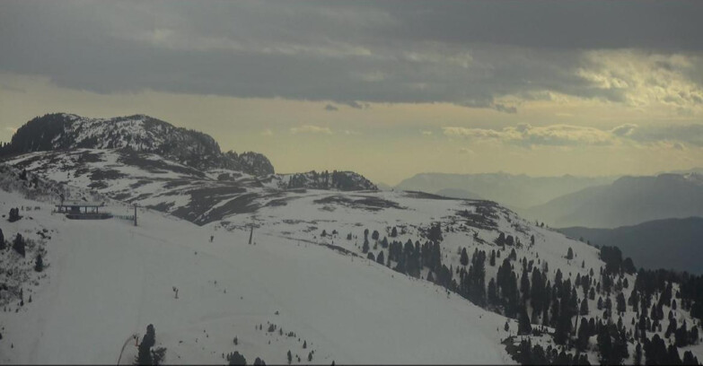 Webcam Pampeago  - Predazzo -  Obereggen - Chair lift Monte Agnello