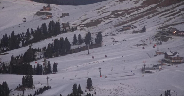 Webcam Pampeago  - Predazzo -  Obereggen - Mountain huts Zischg and Ganischger