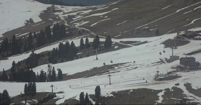 Webcam Pampeago  - Predazzo -  Obereggen - Mountain huts Zisch and Genischer