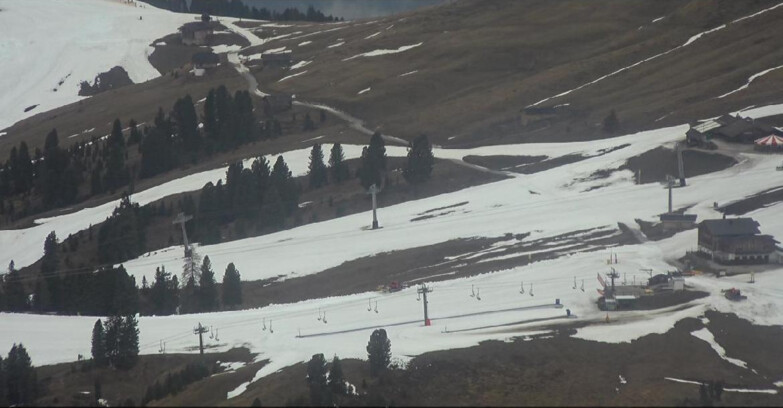 Webcam Pampeago  - Predazzo -  Obereggen - Mountain huts Zischg and Ganischger