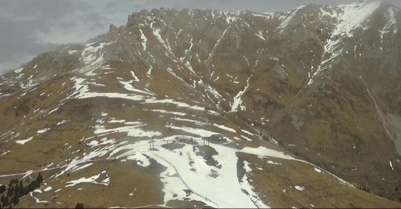 Webcam Pampeago  - Predazzo -  Obereggen - Mountain hut Passo Feudo