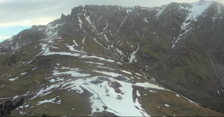 Webcam Pampeago  - Predazzo -  Obereggen - Mountain hut Passo Feudo