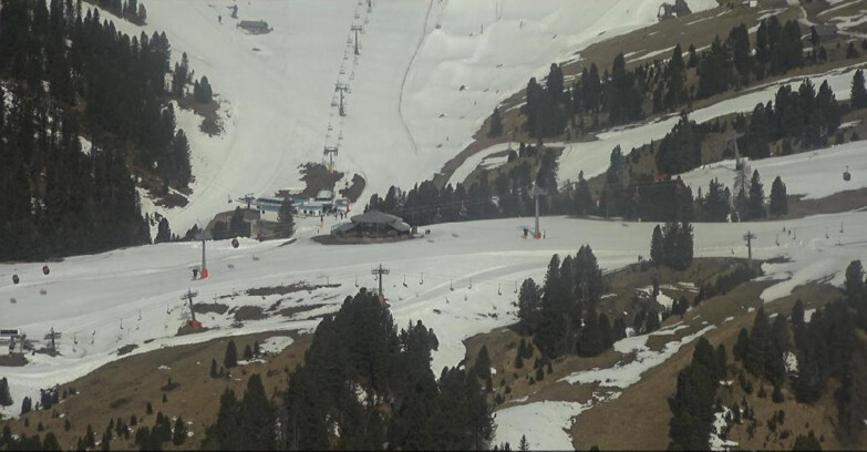 Webcam Pampeago  - Predazzo -  Obereggen - Mountain hut Latemar