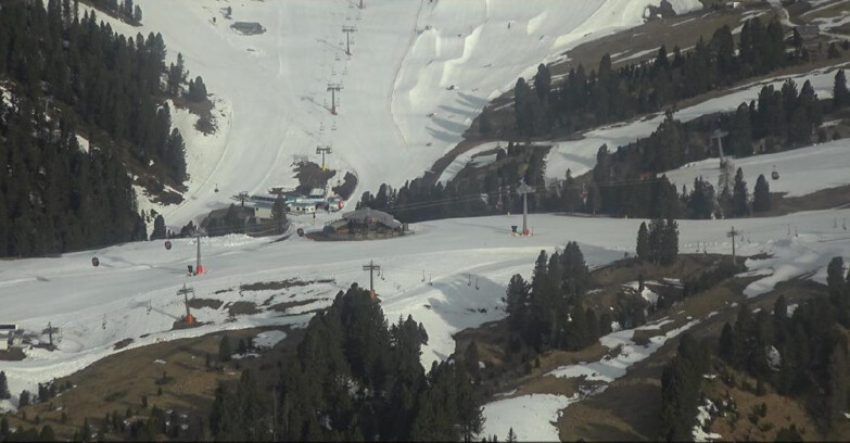 Webcam Pampeago  - Predazzo -  Obereggen - Mountain hut Latemar