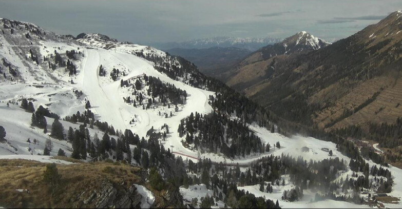 Webcam Пампеаго - Предаццо - Оберегген	 - Pista Agnello