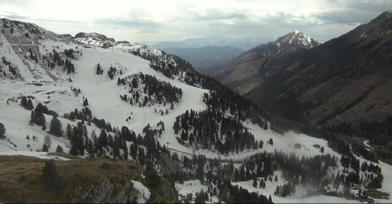 Webcam Пампеаго - Предаццо - Оберегген	 - Pista Agnello