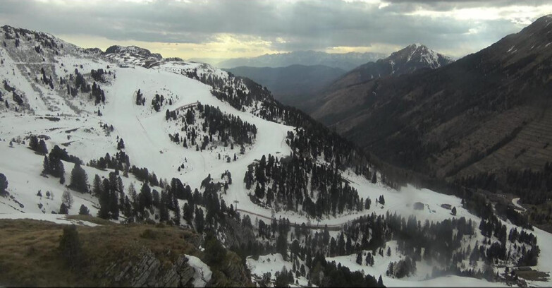 Webcam Пампеаго - Предаццо - Оберегген	 - Pista Agnello