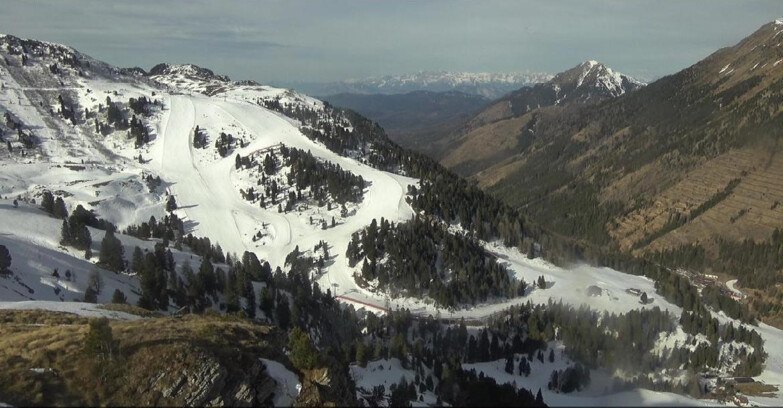 Webcam Пампеаго - Предаццо - Оберегген	 - Pista Agnello