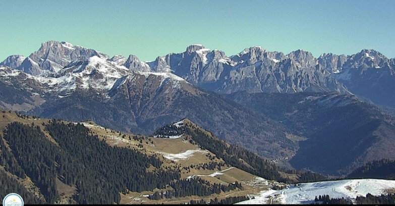 Webcam Passo Brocon-Marande - Brocon Pass and Pale di S.Martino 