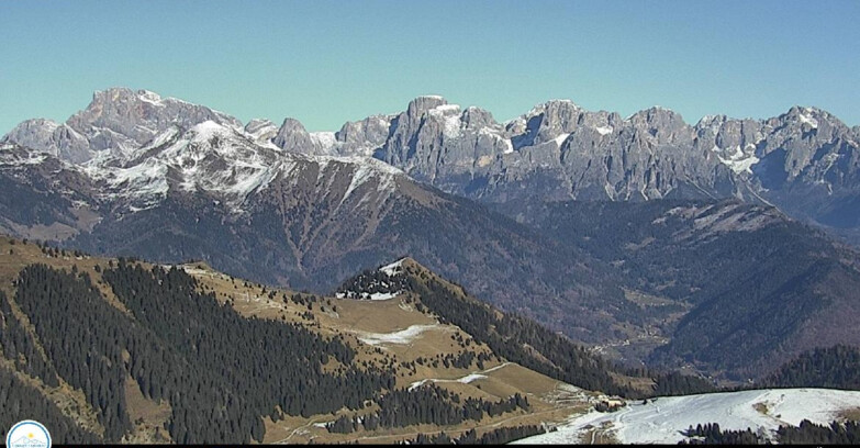 Webcam Passo Brocon-Marande - Brocon Pass and Pale di S.Martino 