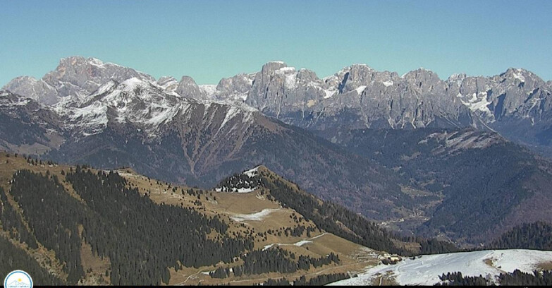 Webcam Passo Brocon-Marande - Brocon Pass and Pale di S.Martino 