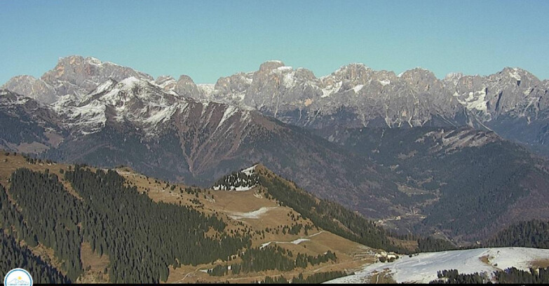Webcam Passo Brocon-Marande - Brocon Pass and Pale di S.Martino 