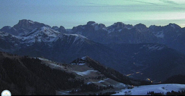 Webcam Passo Brocon-Marande - Brocon Pass and Pale di S.Martino 