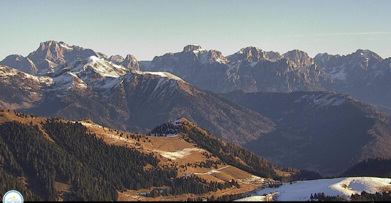 Webcam Passo Brocon-Marande - Brocon Pass and Pale di S.Martino 
