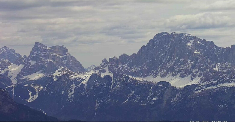 Webcam Passo San Pellegrino-Falcade - Pelmo e Civetta