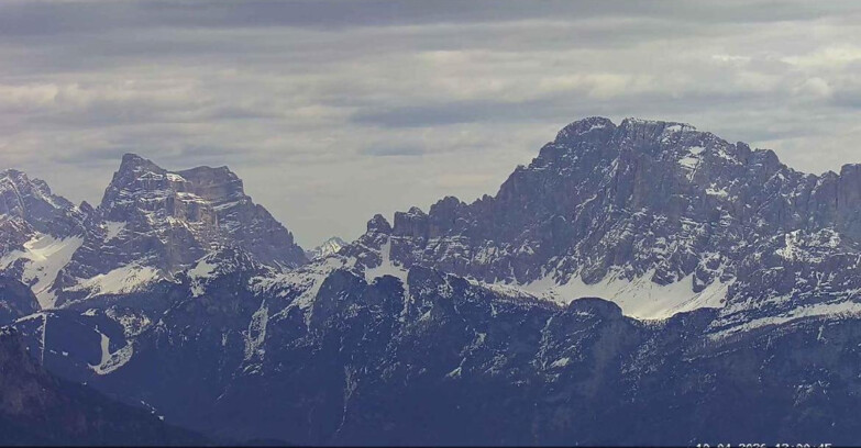 Webcam Passo San Pellegrino-Falcade - Pelmo e Civetta