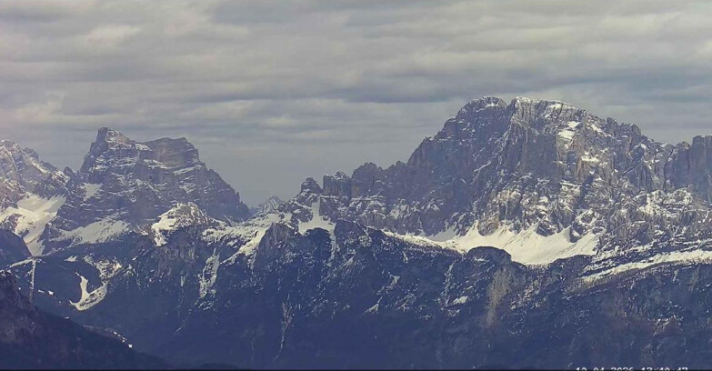 Webcam Passo San Pellegrino-Falcade - Pelmo e Civetta