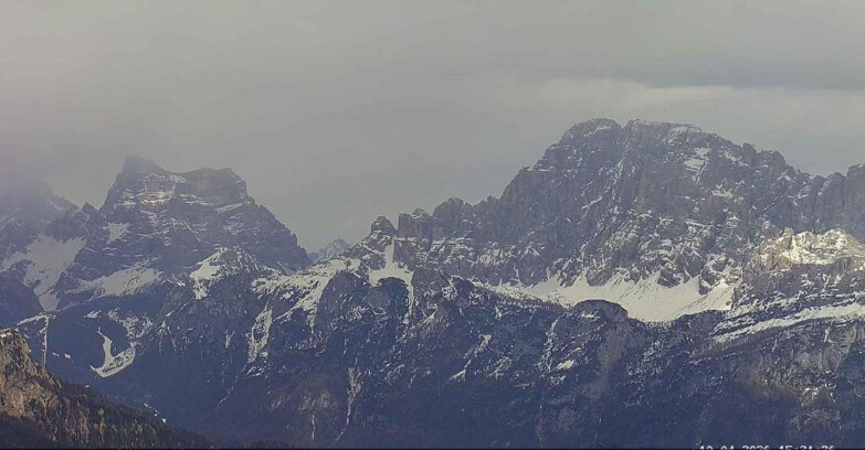 Webcam Passo San Pellegrino-Falcade - Pelmo e Civetta
