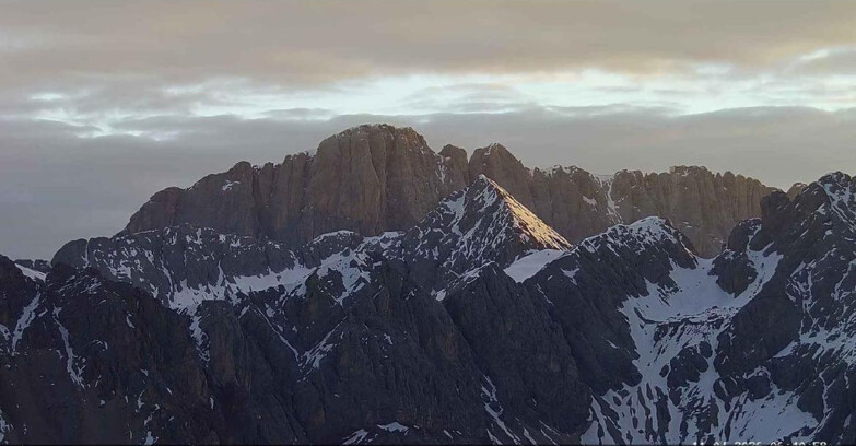 Webcam Passo San Pellegrino-Falcade  - Marmolada