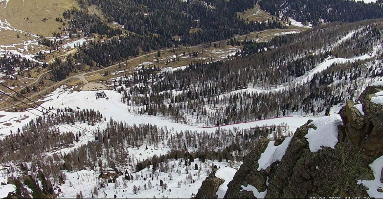 Webcam Passo San Pellegrino-Falcade  - Pista Funivia