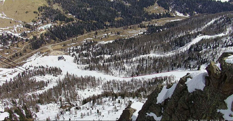 Webcam Passo San Pellegrino-Falcade  - Pista Funivia