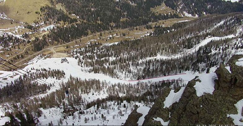 Webcam Passo San Pellegrino-Falcade  - Pista Funivia