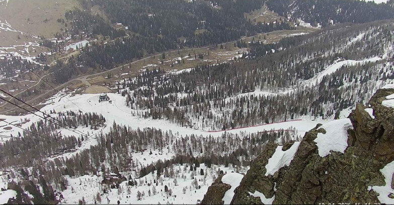 Webcam Passo San Pellegrino-Falcade  - Pista Funivia