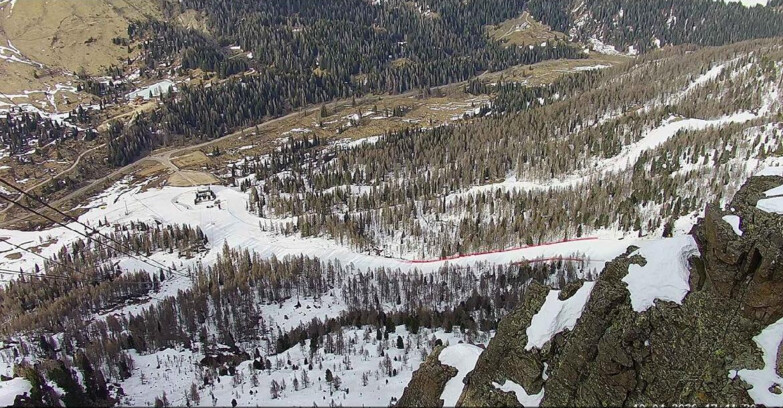 Webcam Passo San Pellegrino-Falcade  - Pista Funivia