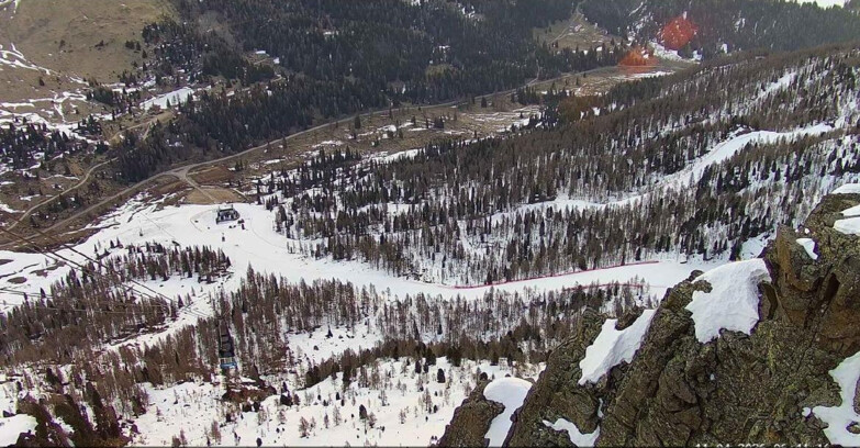 Webcam Passo San Pellegrino-Falcade  - Pista Funivia