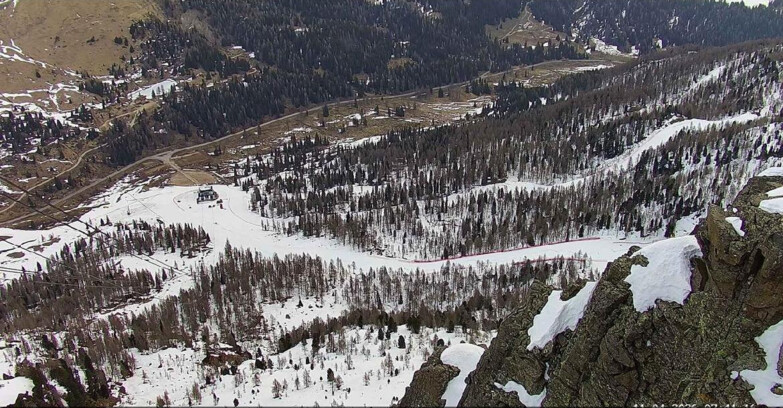 Webcam Passo San Pellegrino-Falcade  - Pista Funivia