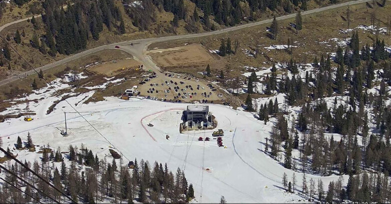 Webcam Пассо Сан-Пеллегрино-Фалькаде  - Arrivo Seggiovia