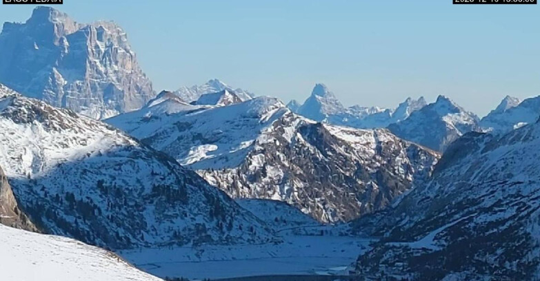 Webcam Canazei-Belvedere - Lago e Passo Fedaia