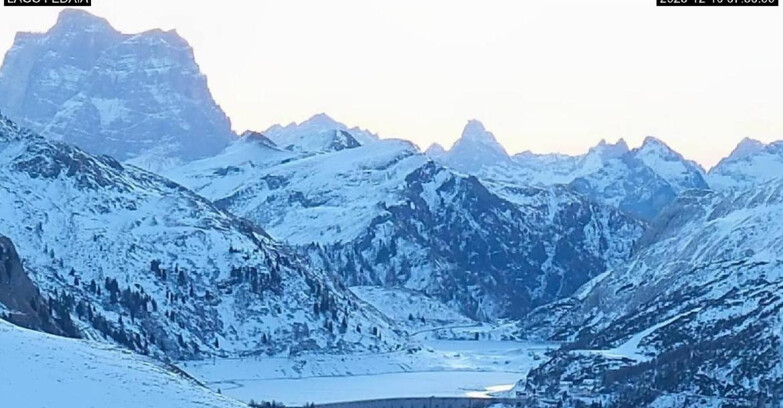 Webcam Canazei-Belvedere  - Lago e Passo Fedaia