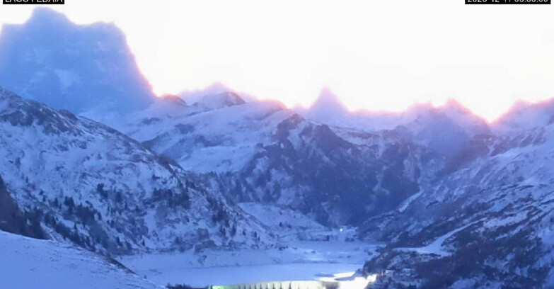 Webcam Canazei-Belvedere - Lago e Passo Fedaia