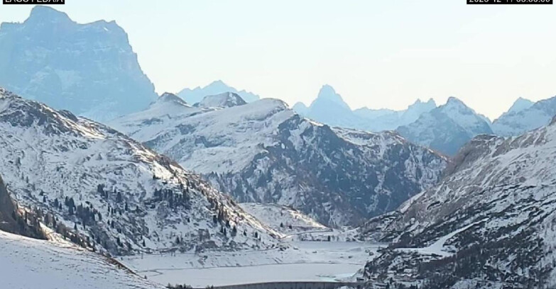 Webcam Canazei-Belvedere - Lago e Passo Fedaia