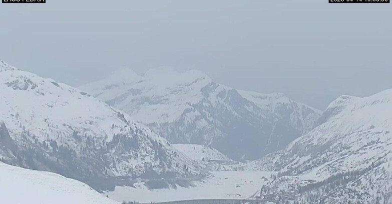 Webcam Canazei-Belvedere - Lago e Passo Fedaia