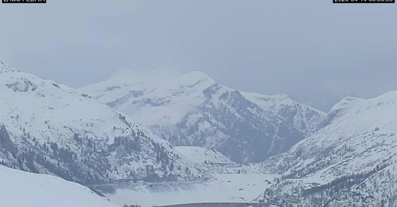 Webcam Canazei-Belvedere - Lago e Passo Fedaia