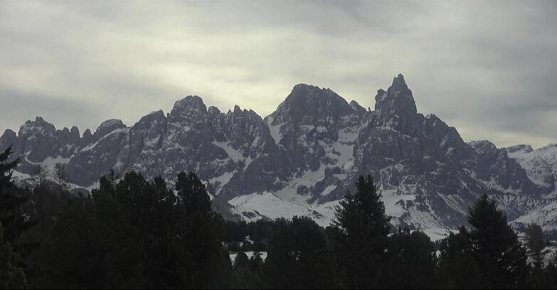 Webcam Белламонте-Альпе-Лусиа  - Pale di San Martino