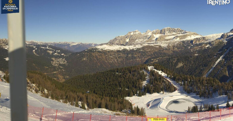 Webcam Pinzolo - Rifugio Doss del Sabion - 2100m