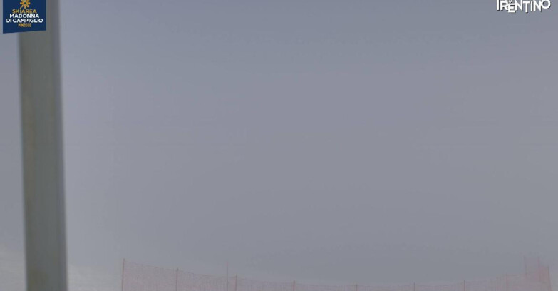 Webcam Pinzolo - Rifugio Doss del Sabion - 2100m