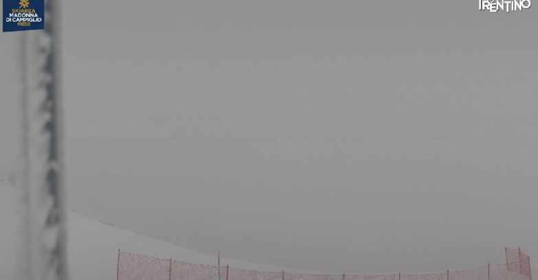 Webcam Pinzolo - Rifugio Doss del Sabion - 2100m